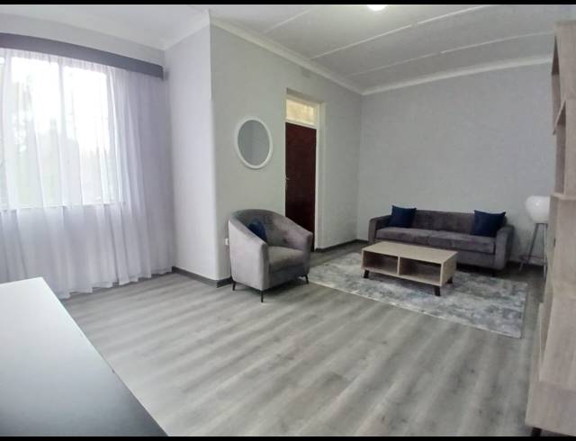 2 BEDROOM FLAT FOR SALE IN PEACEHAVEN